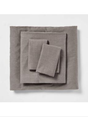 Cotton Blend Sateen Sheet Set - Room Essentials - 4 Piece Set - Full Size